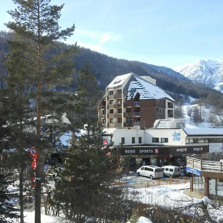 Au Pied Des Pistes, 3 Pers., Chantemerle - - Fr-1-330e-99